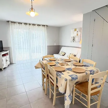 فيلة Jolie Maison A Etage Avec Jardin Et Parking Prive *